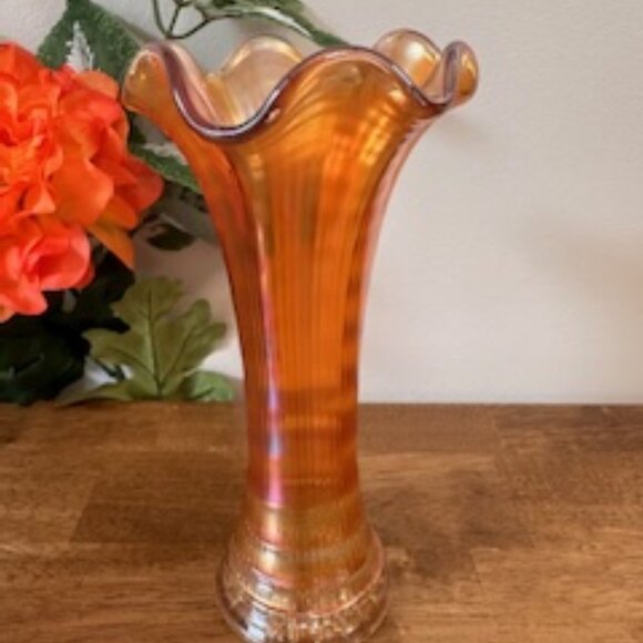 Imperial Glass Ripple Swung Vase Marigold Carnival Vintage MCM Iridescent Fluted - Picture 2 of 4